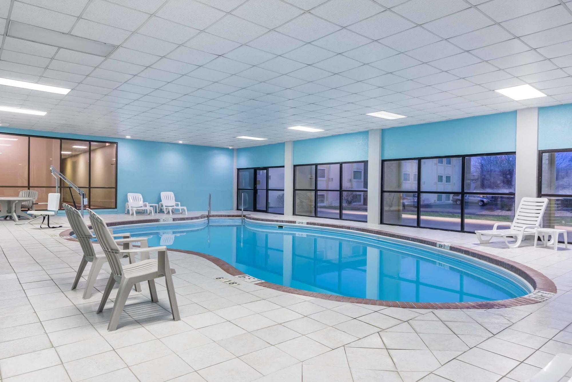 Baymont By Wyndham Kokomo Exteriér fotografie